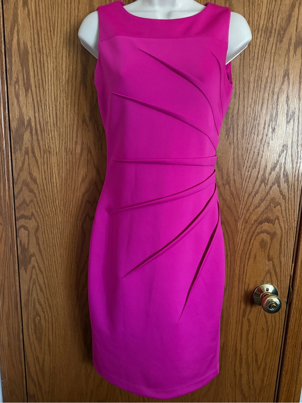 Calvin Klein Pink Starburst Sheath Dress Knee Length Sleeveless Women's Size 2